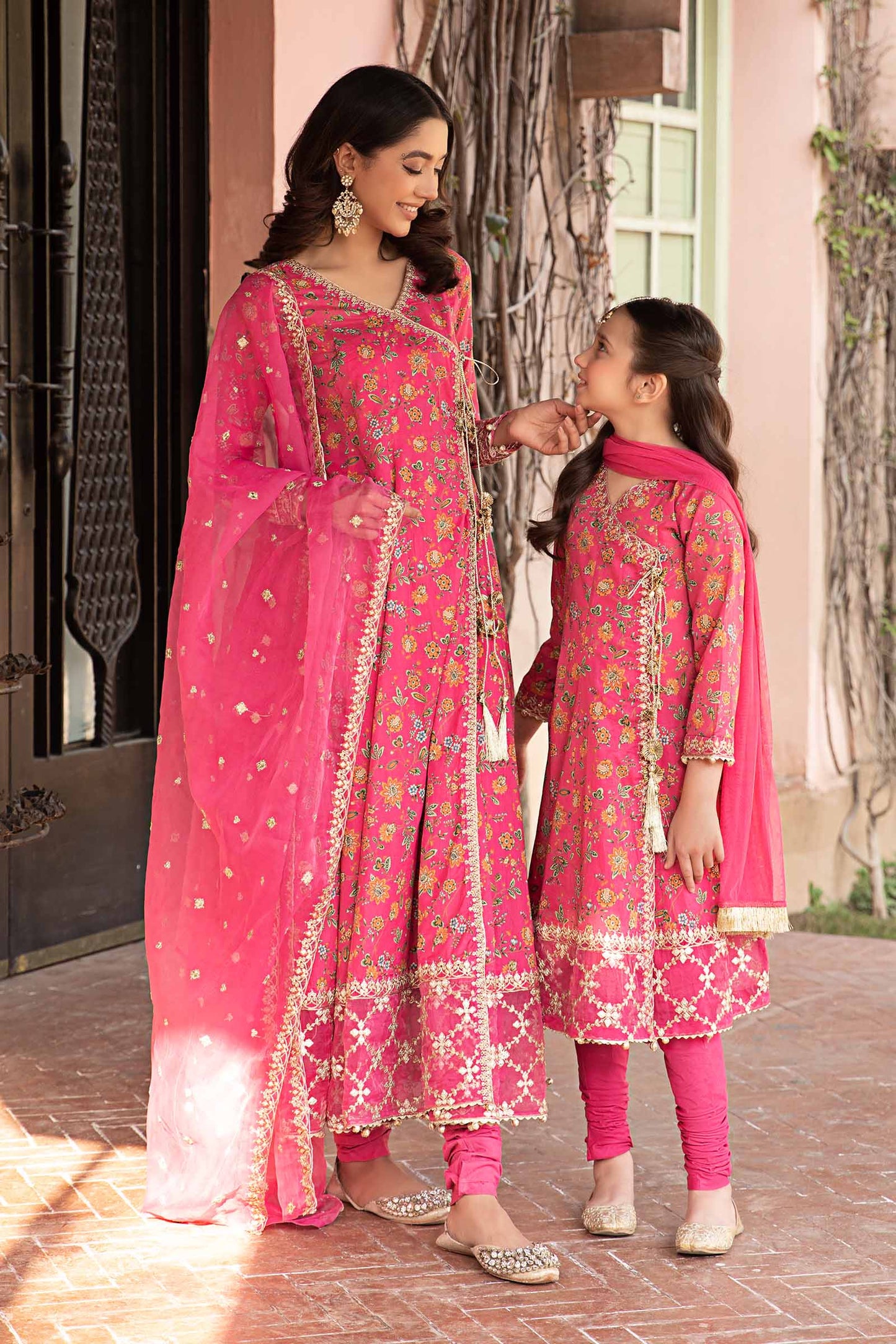 3 PIECE EMBROIDERED LAWN SUIT | DW-EF24-47