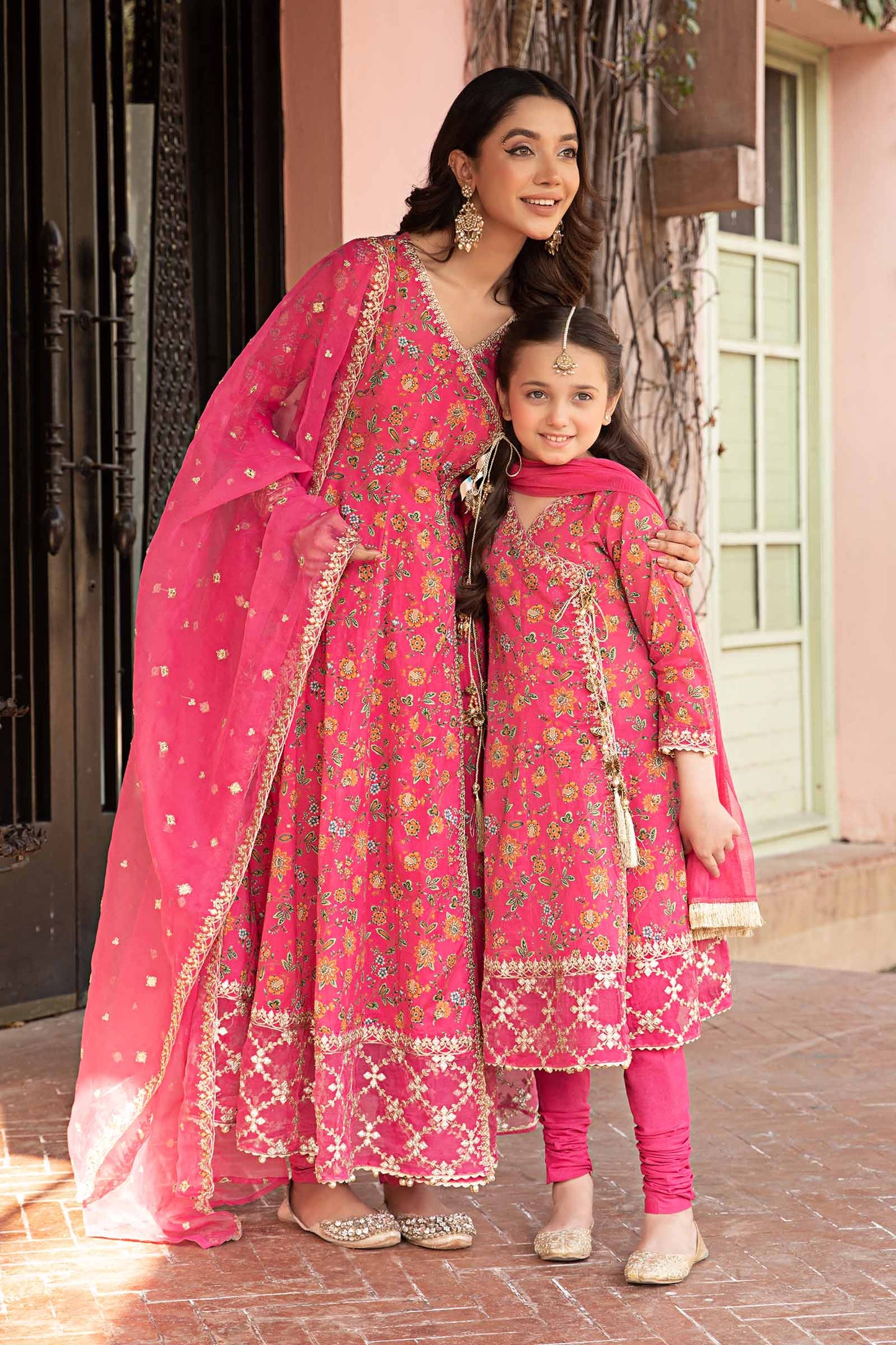 3 PIECE EMBROIDERED LAWN SUIT | DW-EF24-47