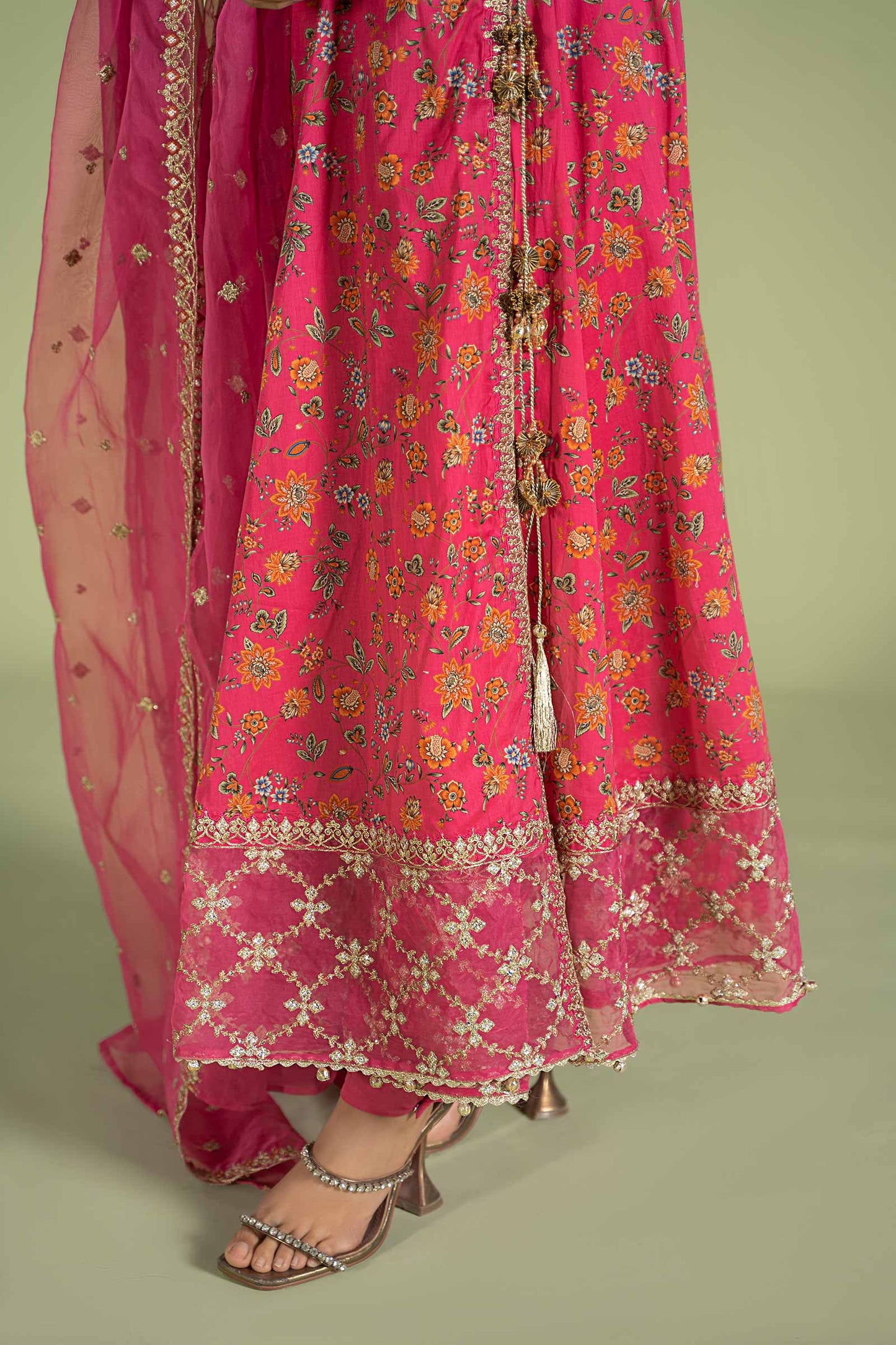 3 PIECE EMBROIDERED LAWN SUIT | DW-EF24-47