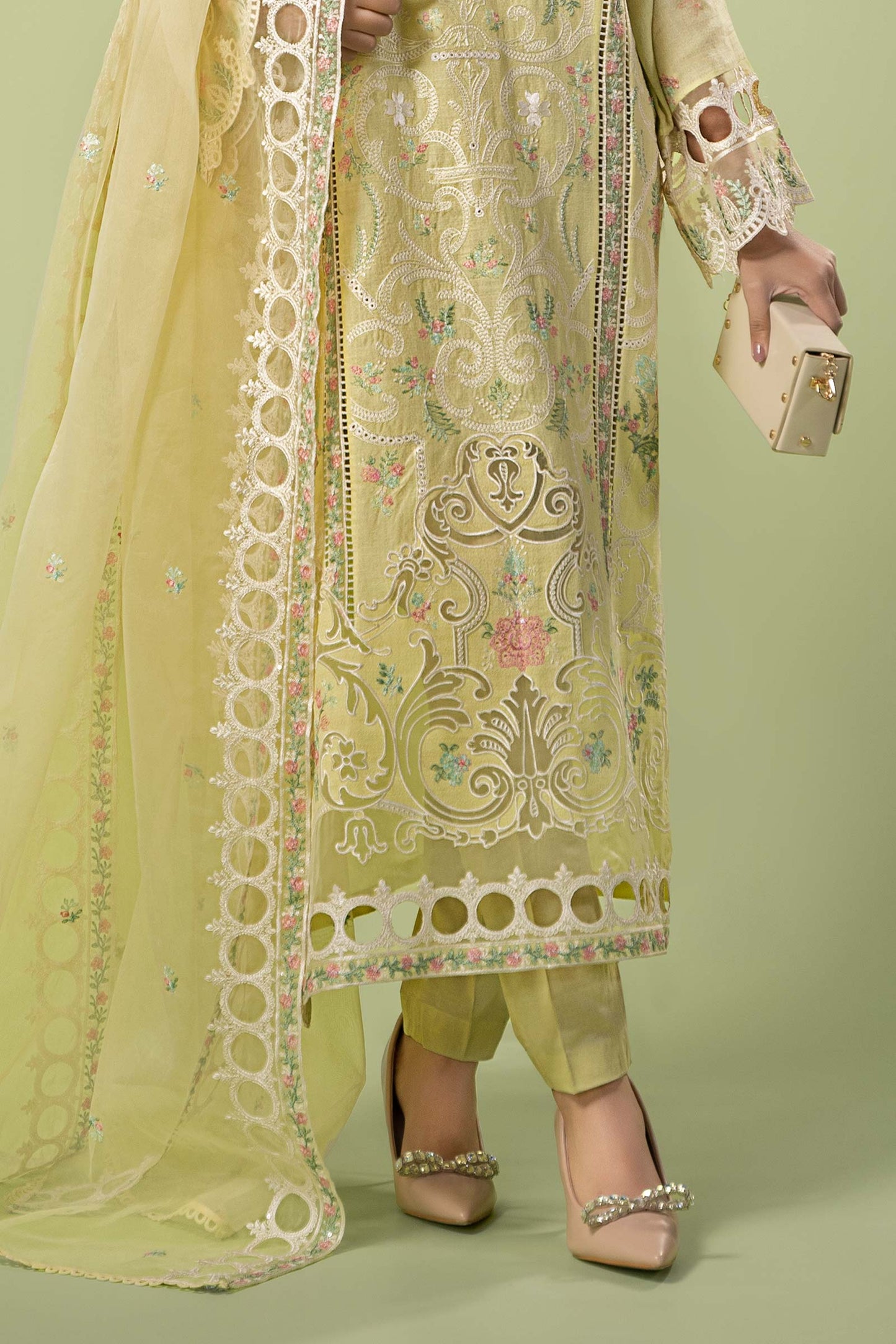 3 PIECE EMBROIDERED LAWN SUIT | DW-EF24-18