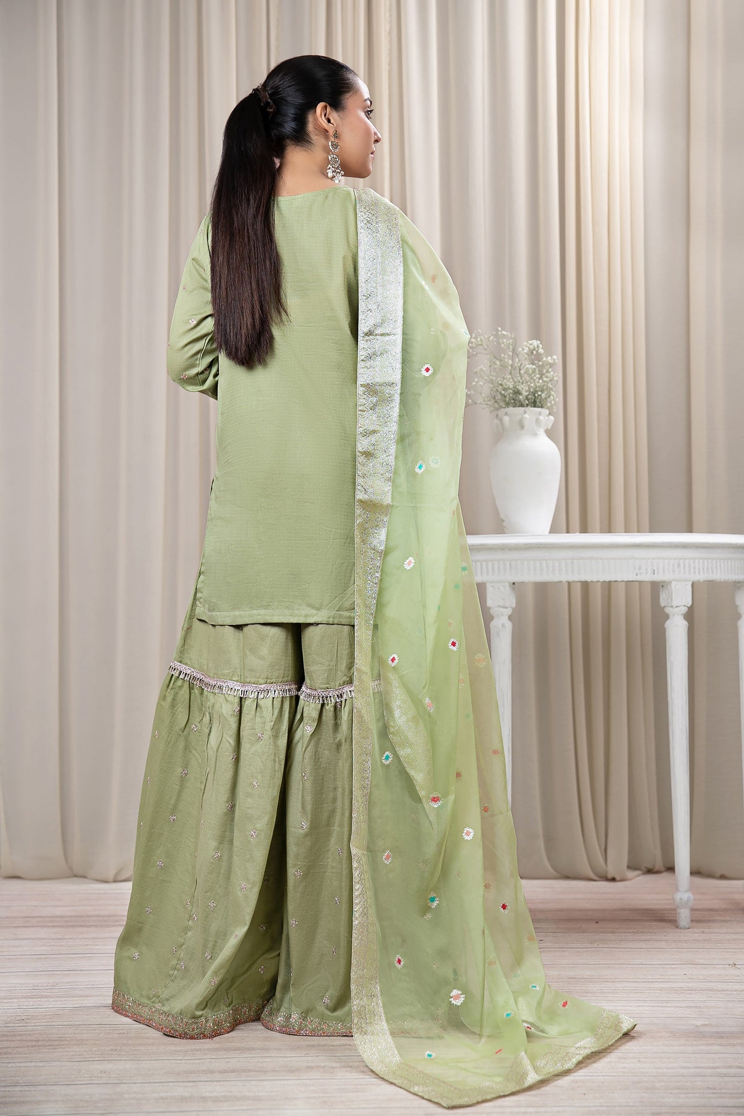 3 PIECE EMBROIDERED LAWN SUIT | DW-EF24-23