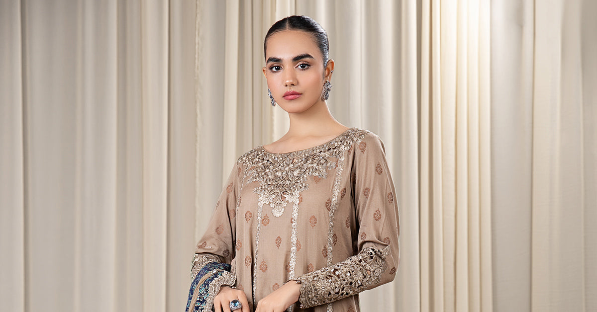 3 PIECE EMBROIDERED JACQUARD BROSHIA SUIT | DW-EF24-35