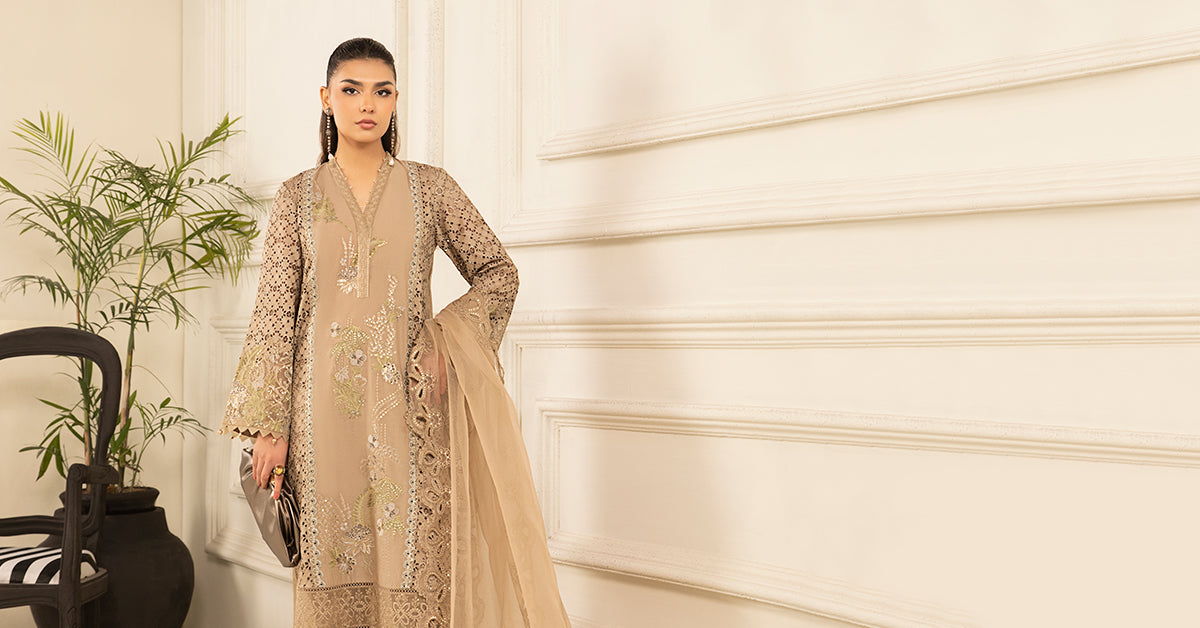 3 PIECE EMBROIDERED LAWN SUIT | DW-EF24-04