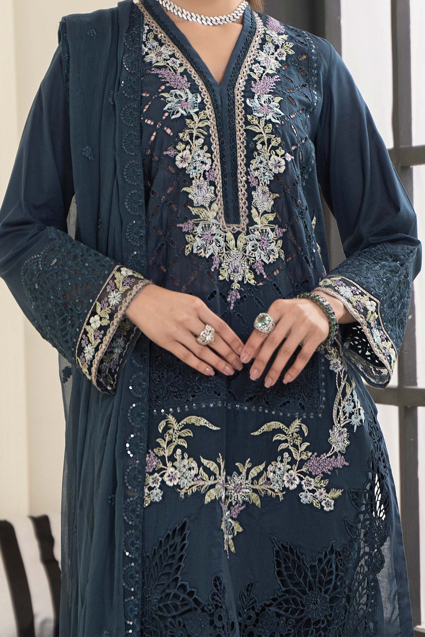 3 PIECE EMBROIDERED LAWN SUIT | DW-EF24-17