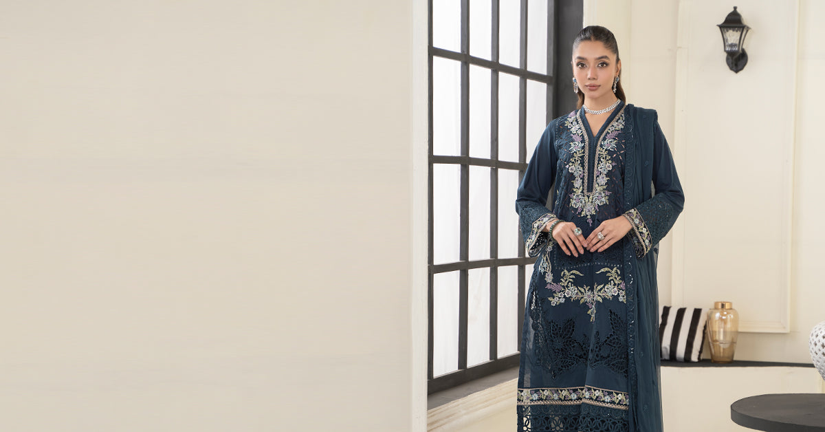 3 PIECE EMBROIDERED LAWN SUIT | DW-EF24-17