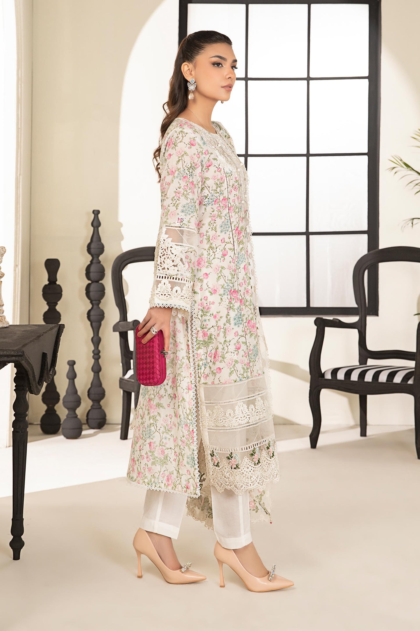 3 PIECE EMBROIDERED LAWN SUIT | DW-EF24-21