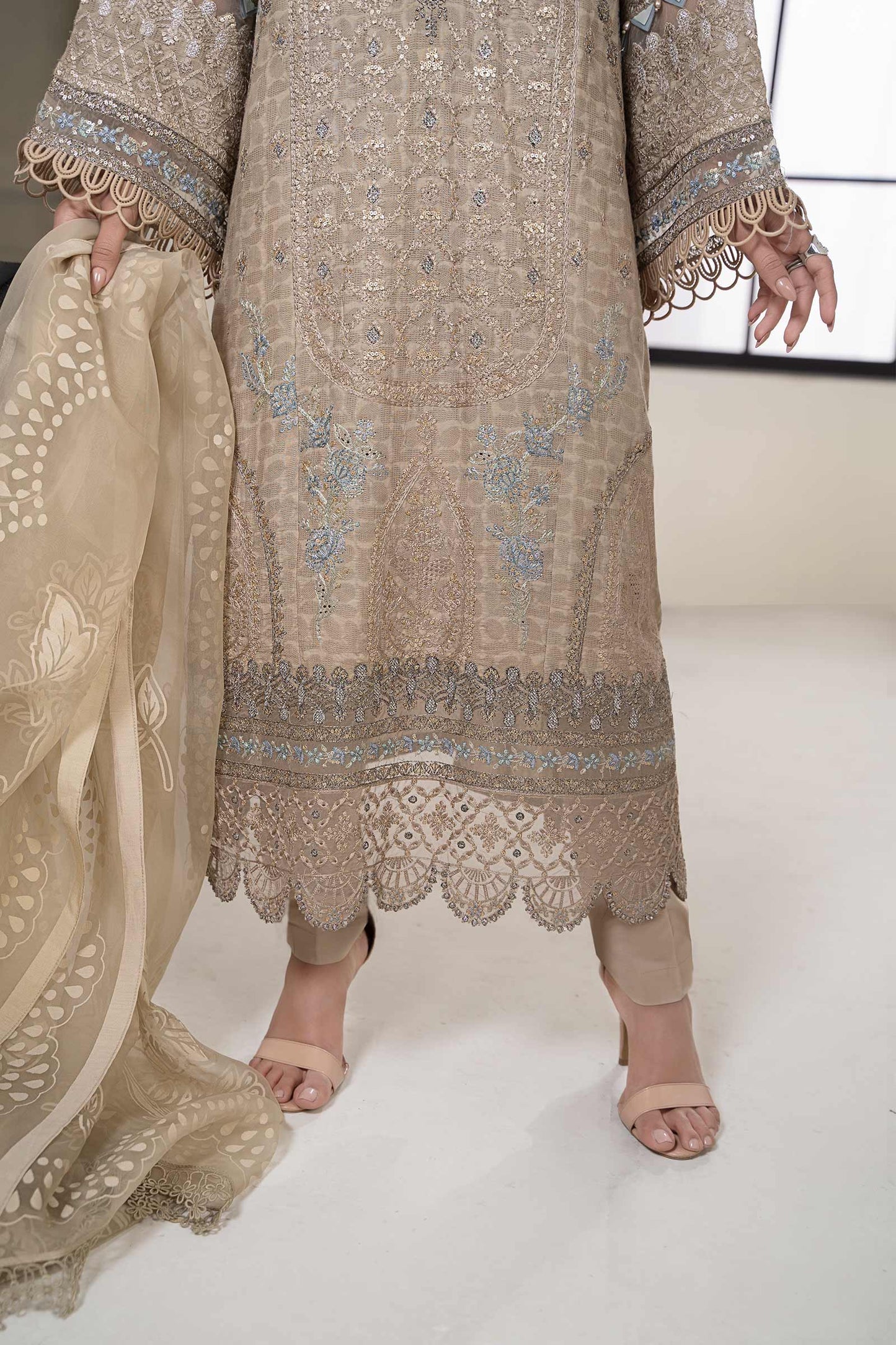 3 PIECE EMBROIDERED SELF JACQUARD SUIT | DW-EF24-31