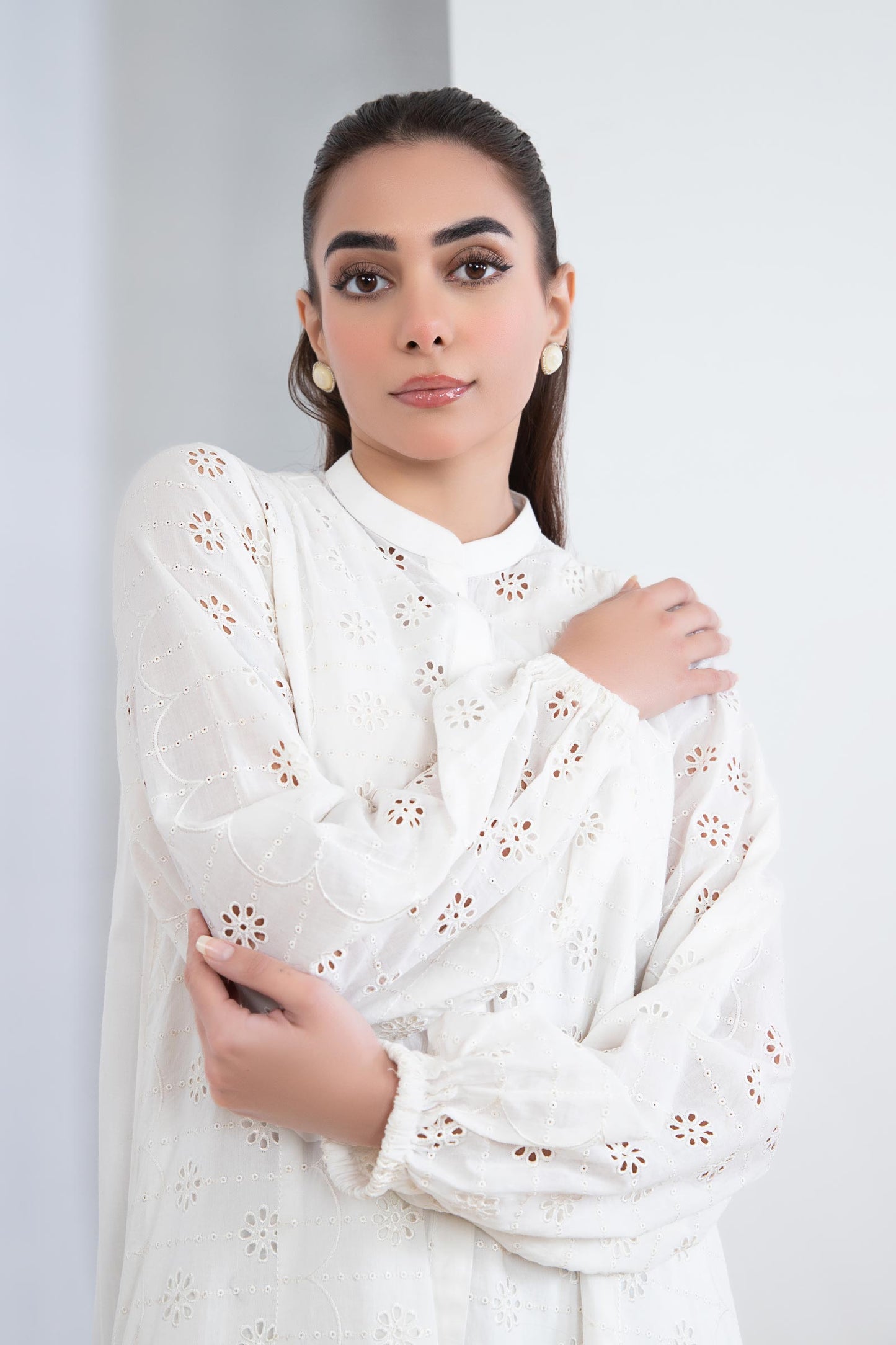 EMBROIDERED LAWN DRESS | MB-EF24-162