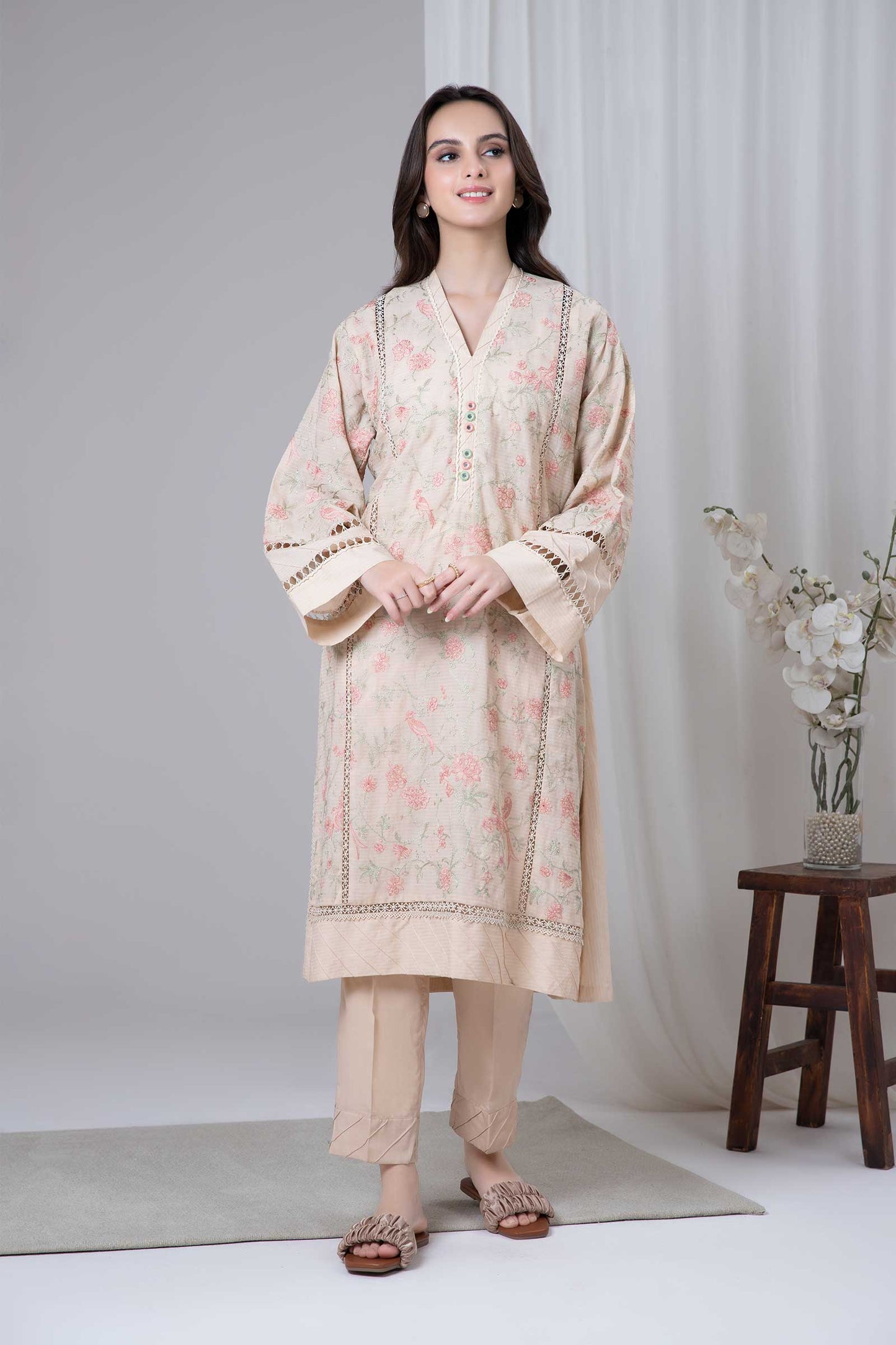 EMBROIDERED LAWN KURTA | MB-EF24-153