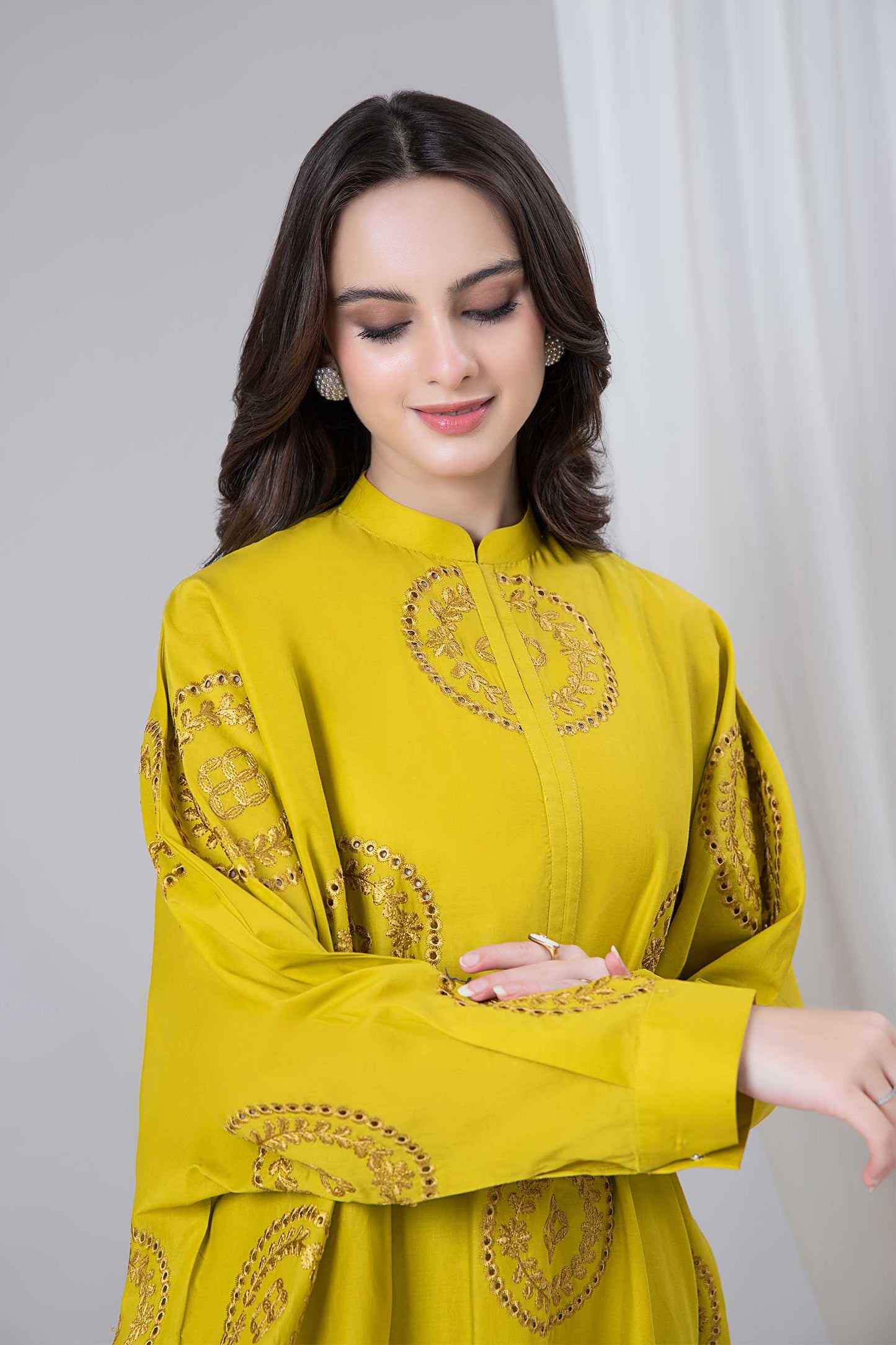 EMBROIDERED LAWN TUNIC | MB-EF24-192