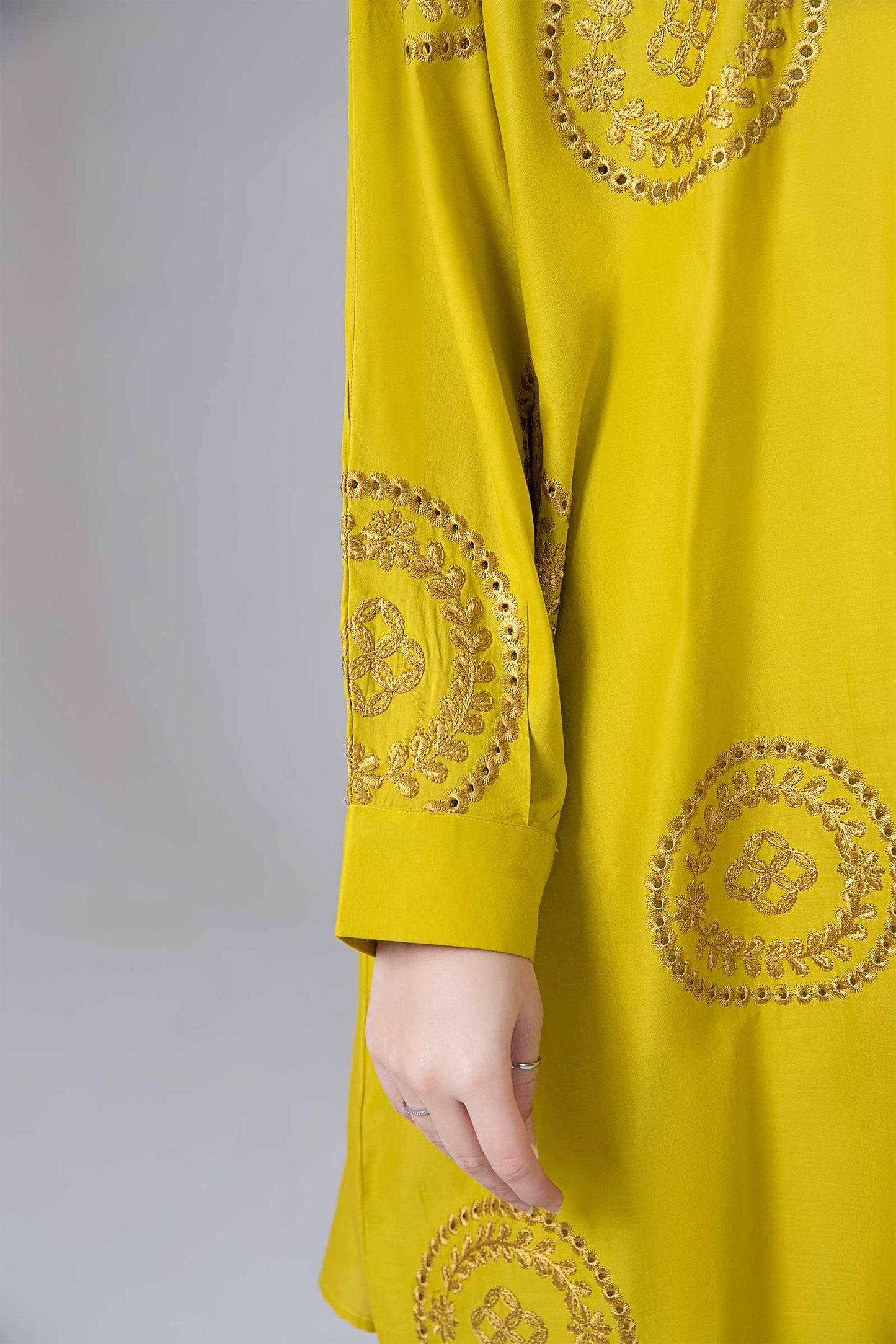 EMBROIDERED LAWN TUNIC | MB-EF24-192