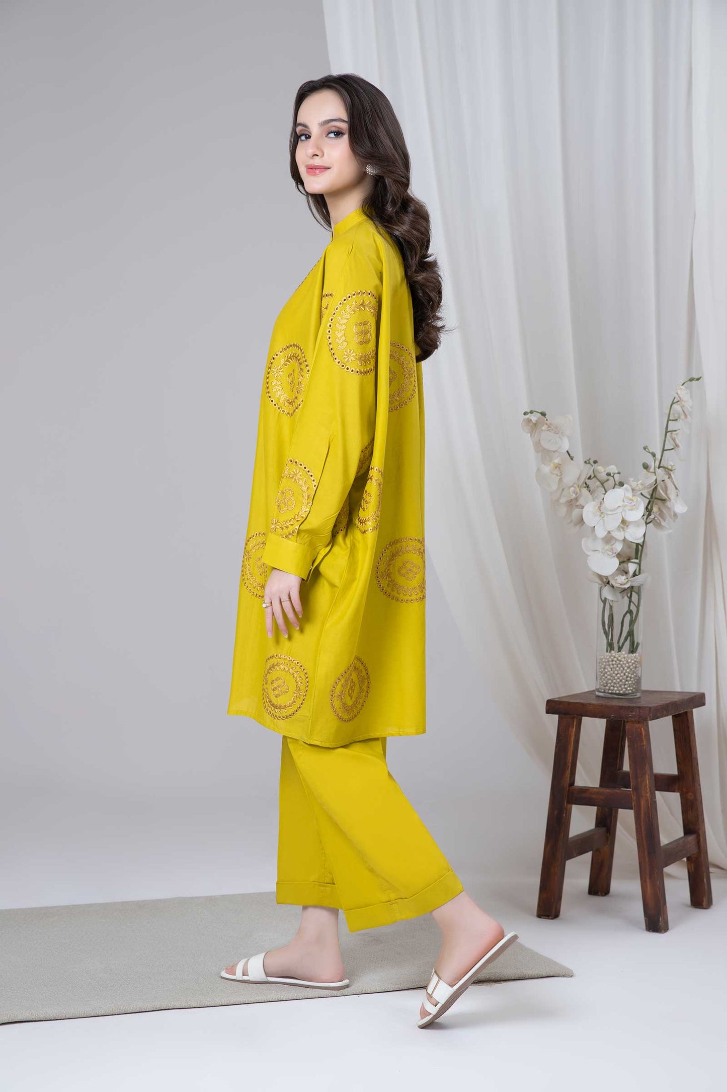 EMBROIDERED LAWN TUNIC | MB-EF24-192