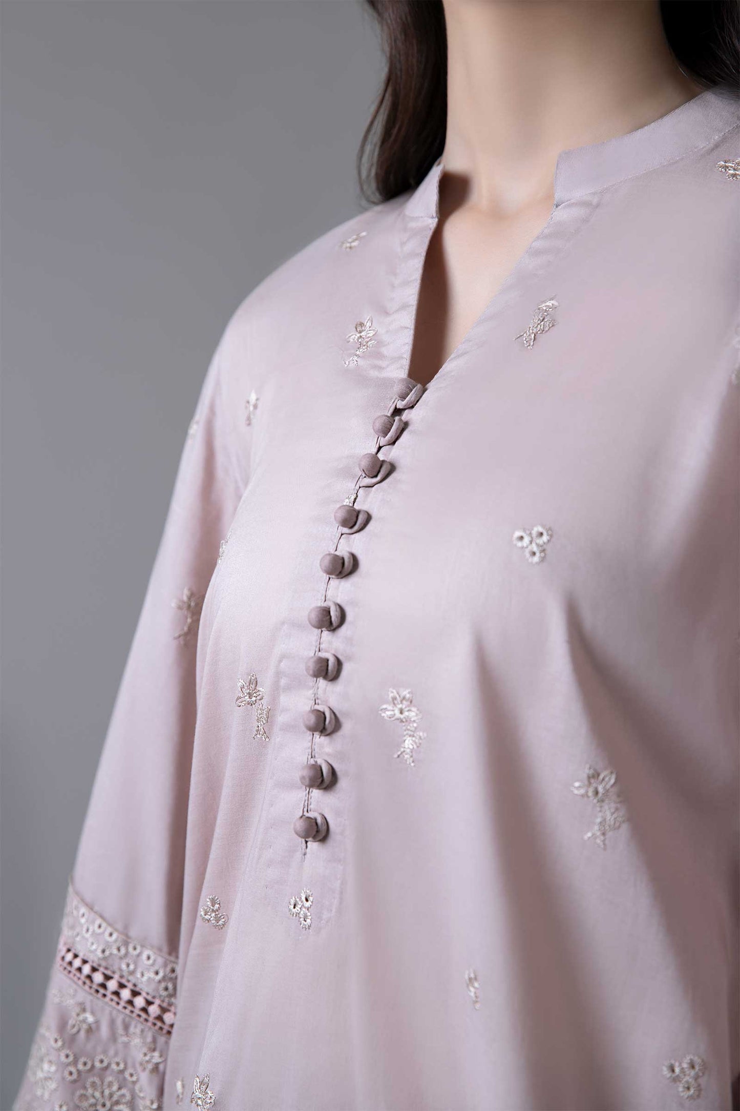 EMBROIDERED LAWN KURTA | MB-EF24-52