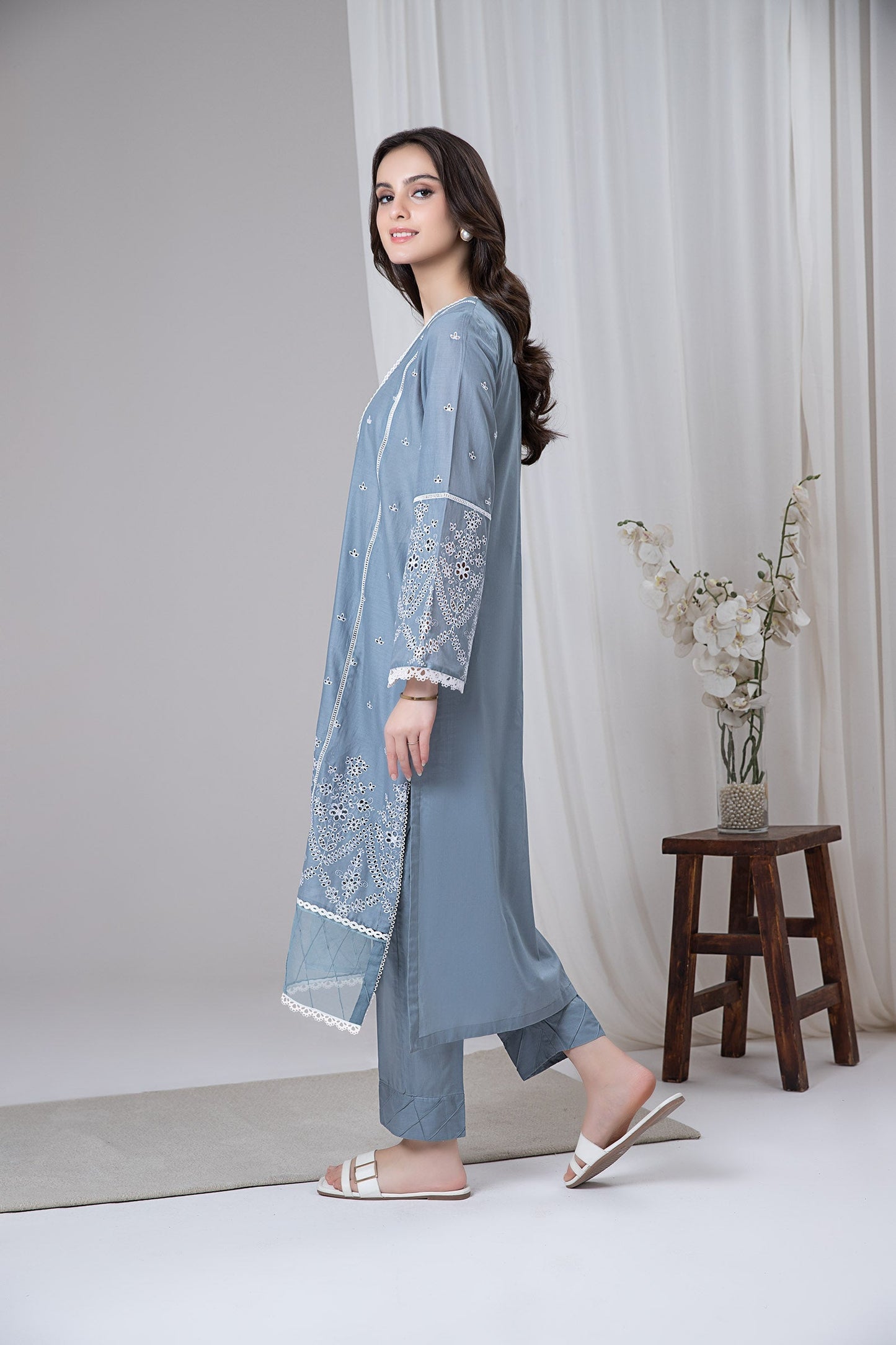 EMBROIDERED LAWN KURTA | MB-EF24-73