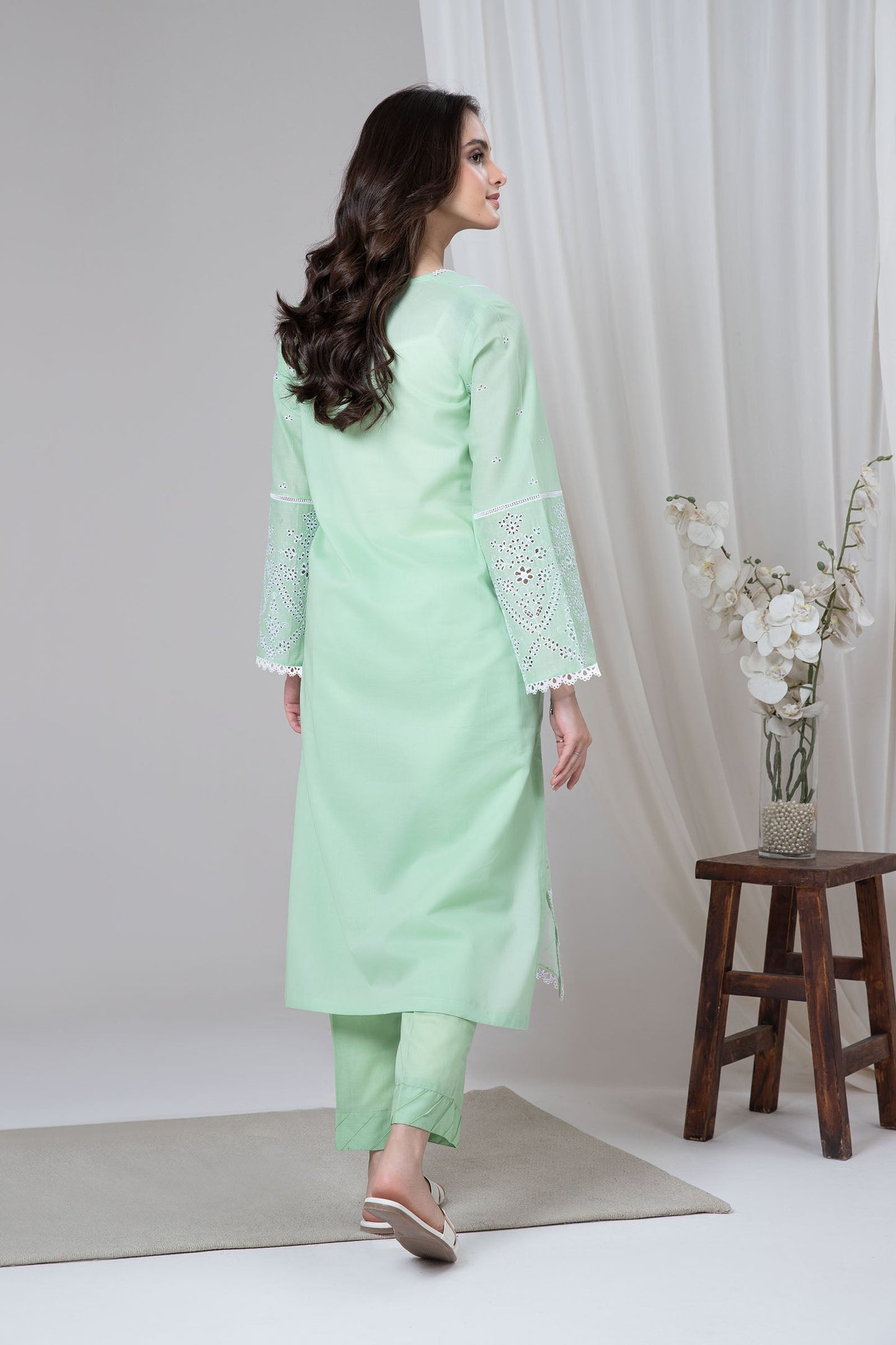 EMBROIDERED LAWN KURTA | MB-EF24-73