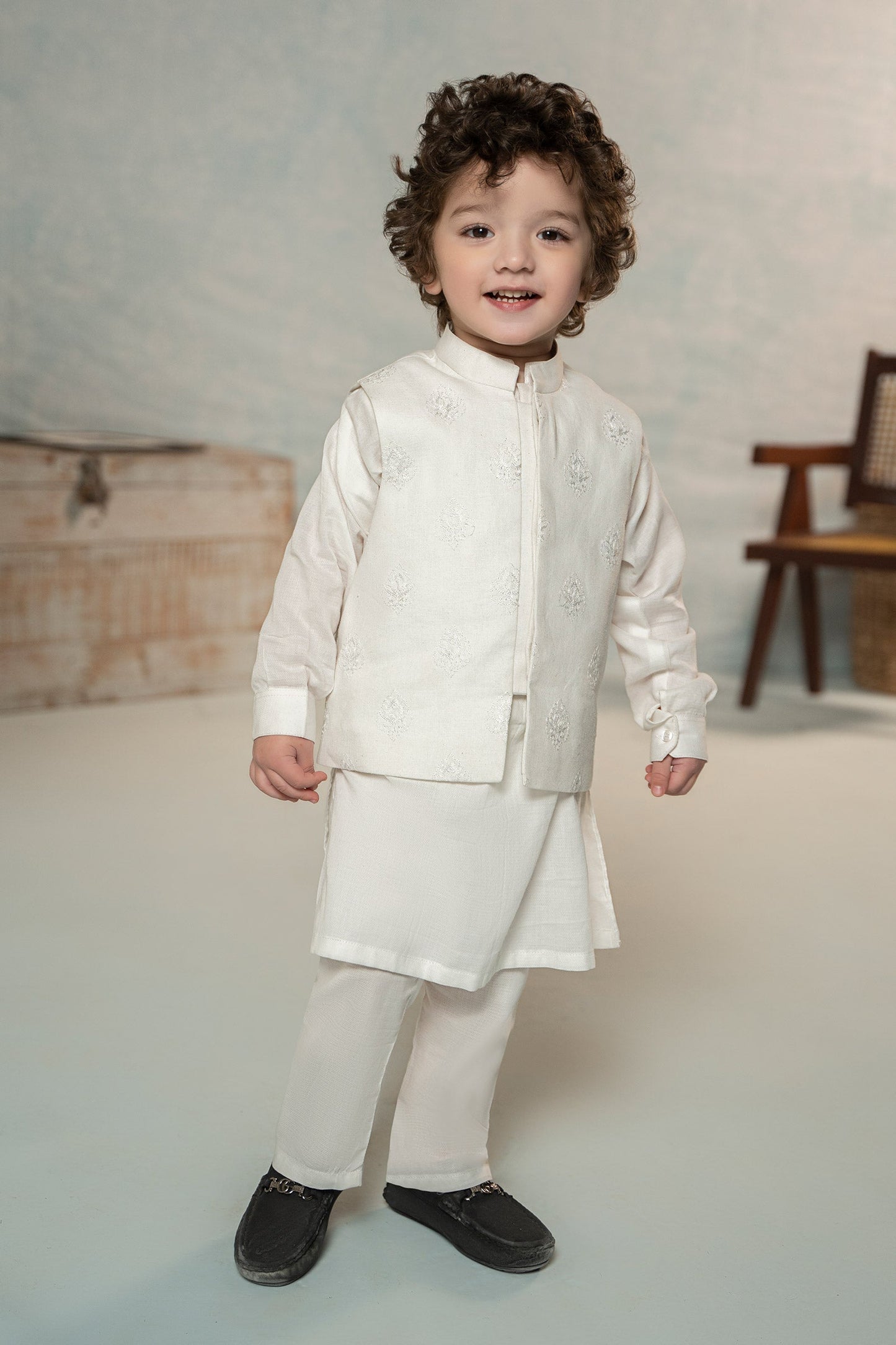 Embroidered Dobby Suit | MKB-SS24-12