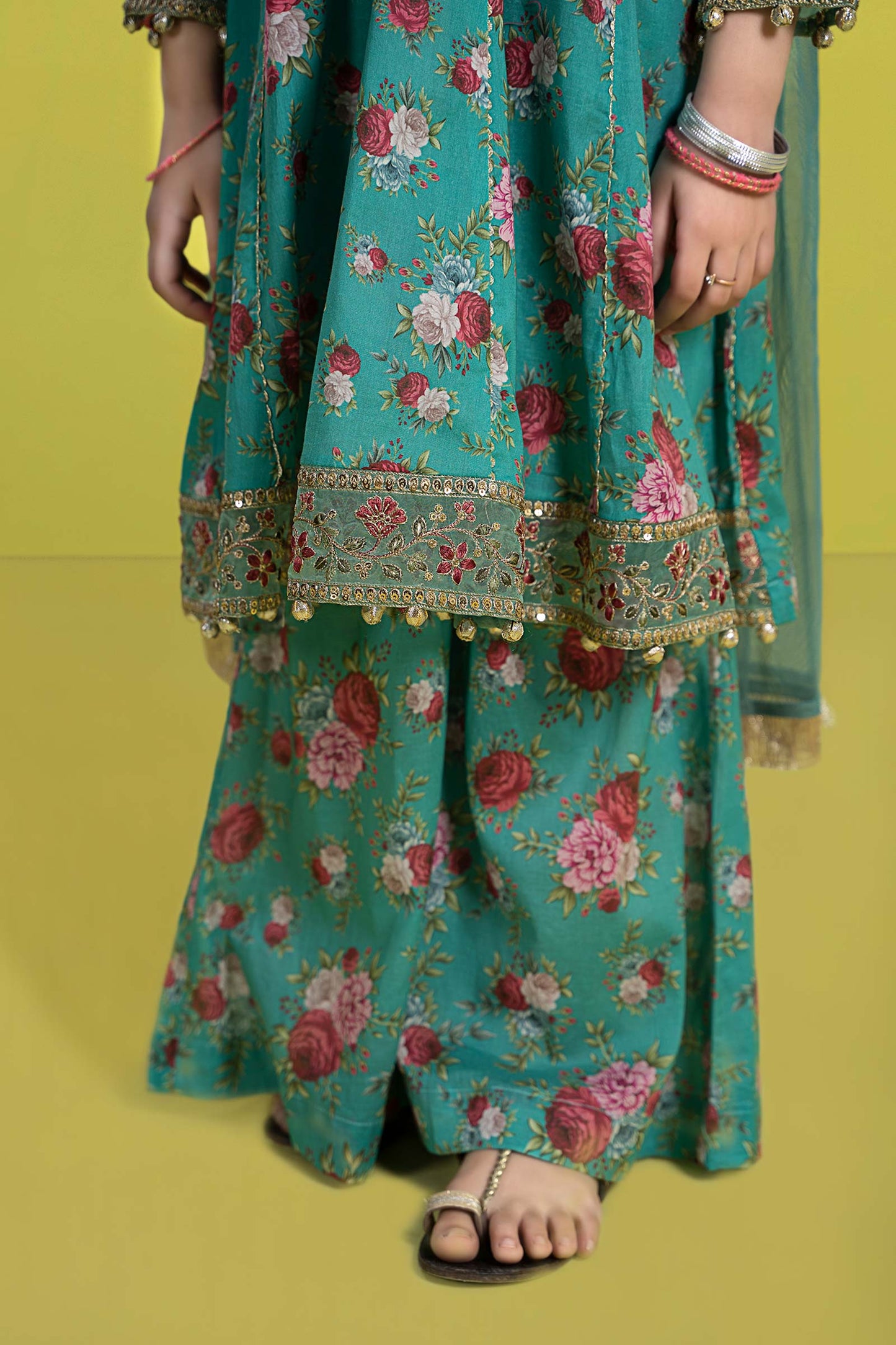 3 PIECE EMBROIDERED LAWN SUIT | MKD-EF24-32