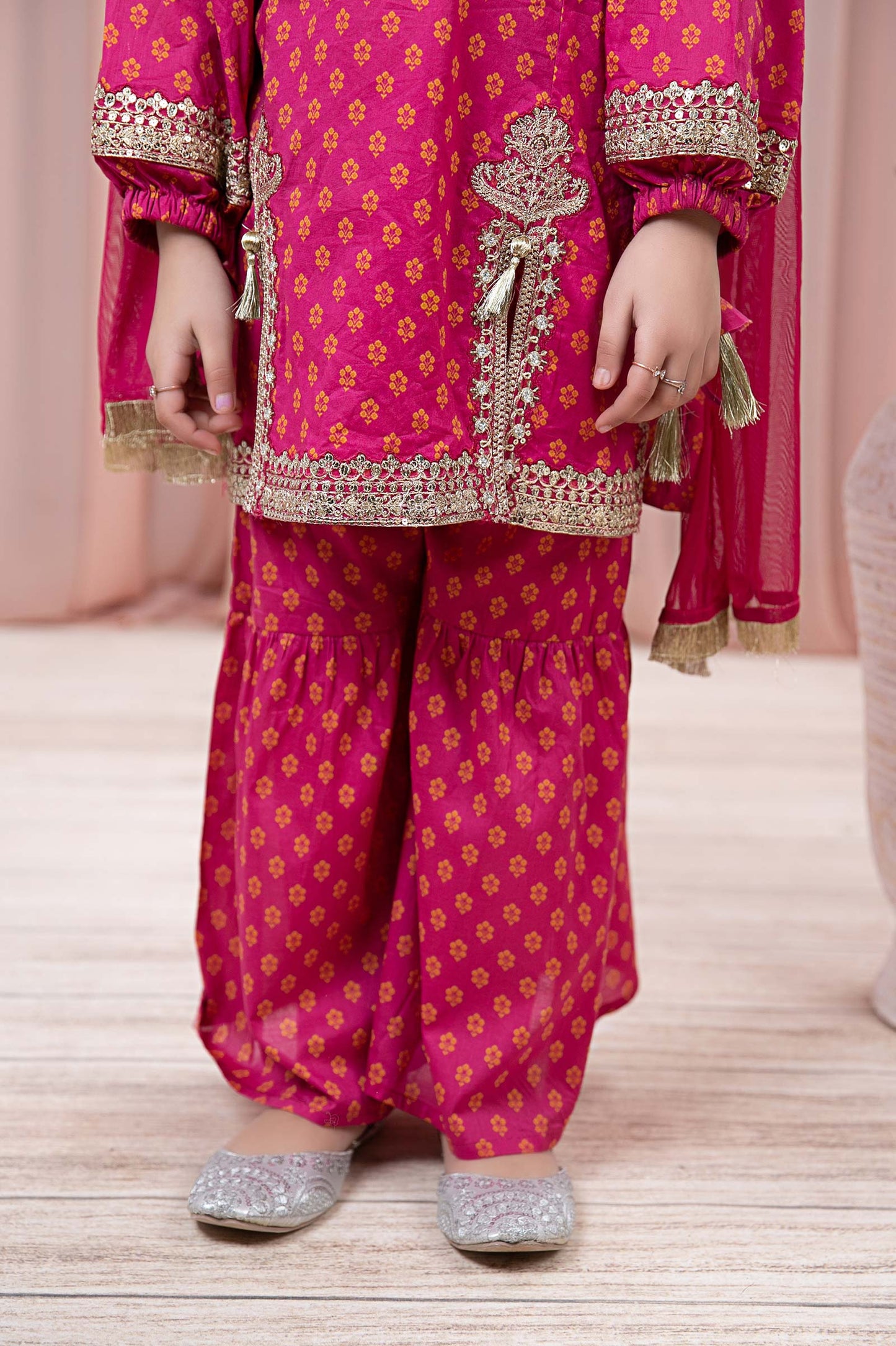 3 PIECE EMBROIDERED LAWN SUIT | MKD-EF24-15