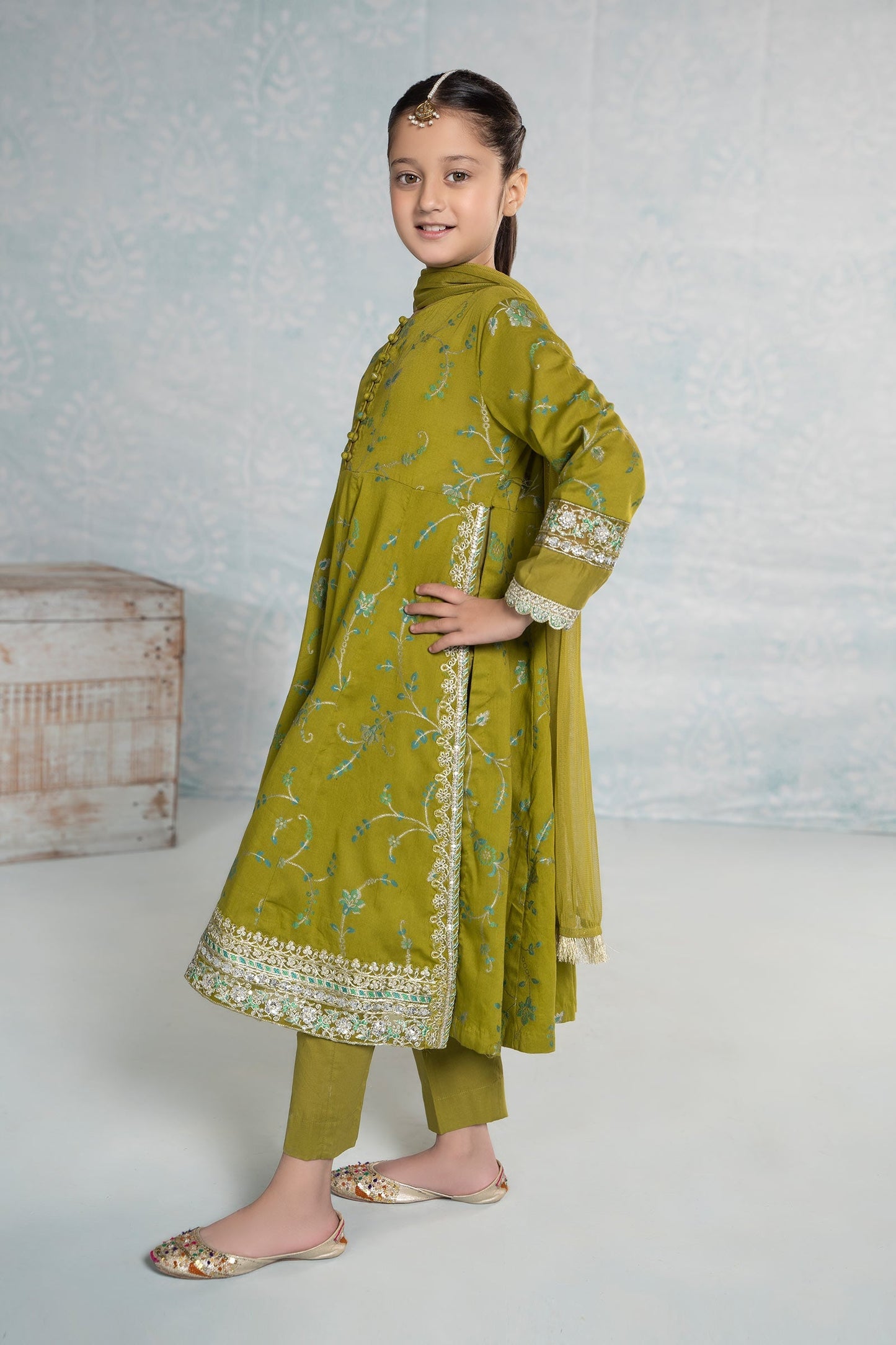 3 PIECE EMBROIDERED JACQUARD BROSHIA SUIT | MKD-EF24-23