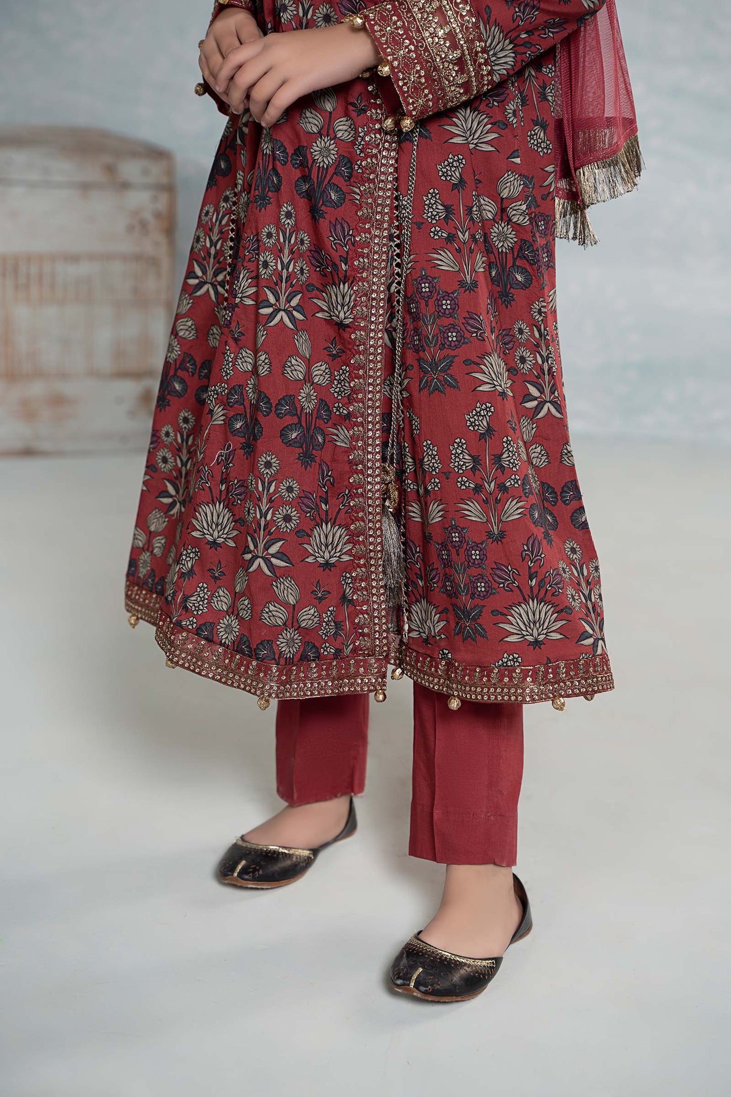 3 PIECE EMBROIDERED LAWN SUIT | MKD-EF24-26