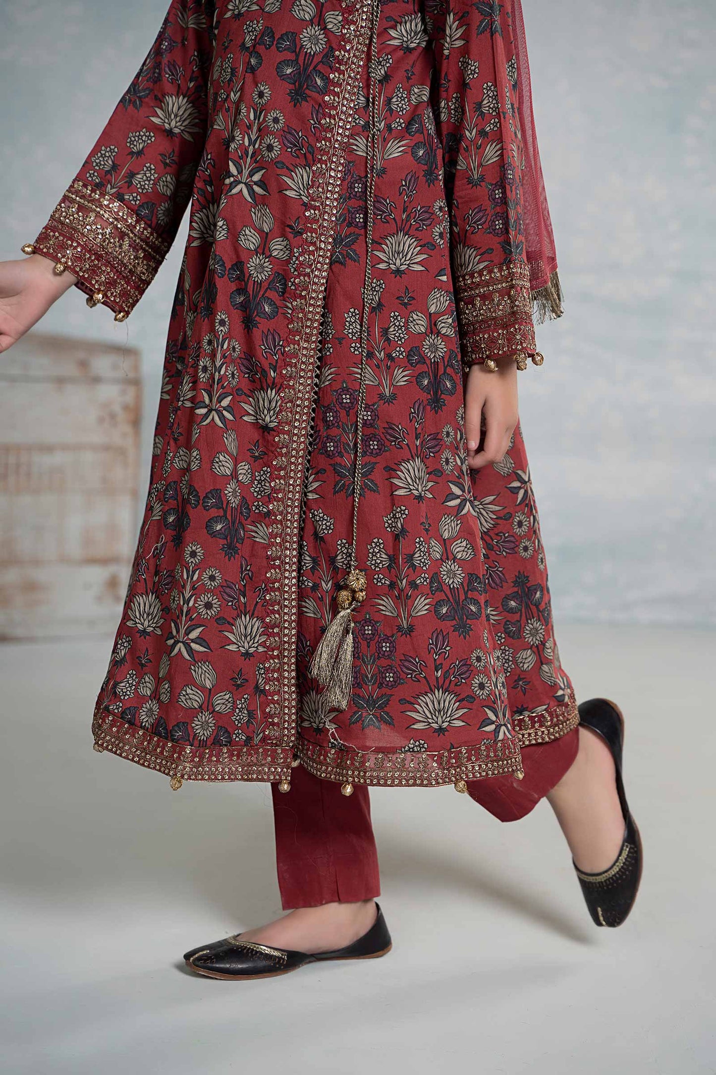 3 PIECE EMBROIDERED LAWN SUIT | MKD-EF24-26