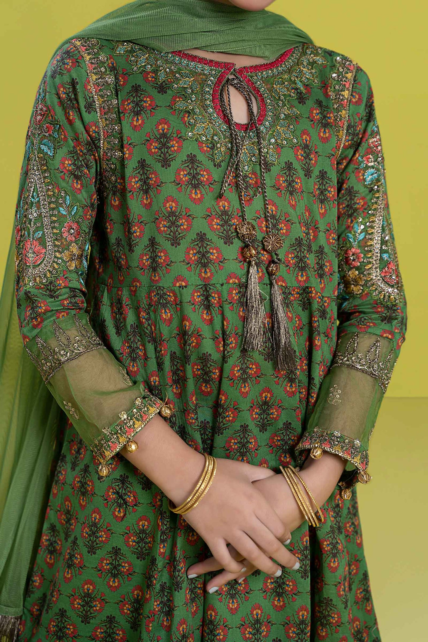 3 PIECE EMBROIDERED LAWN SUIT | MKD-EF24-36