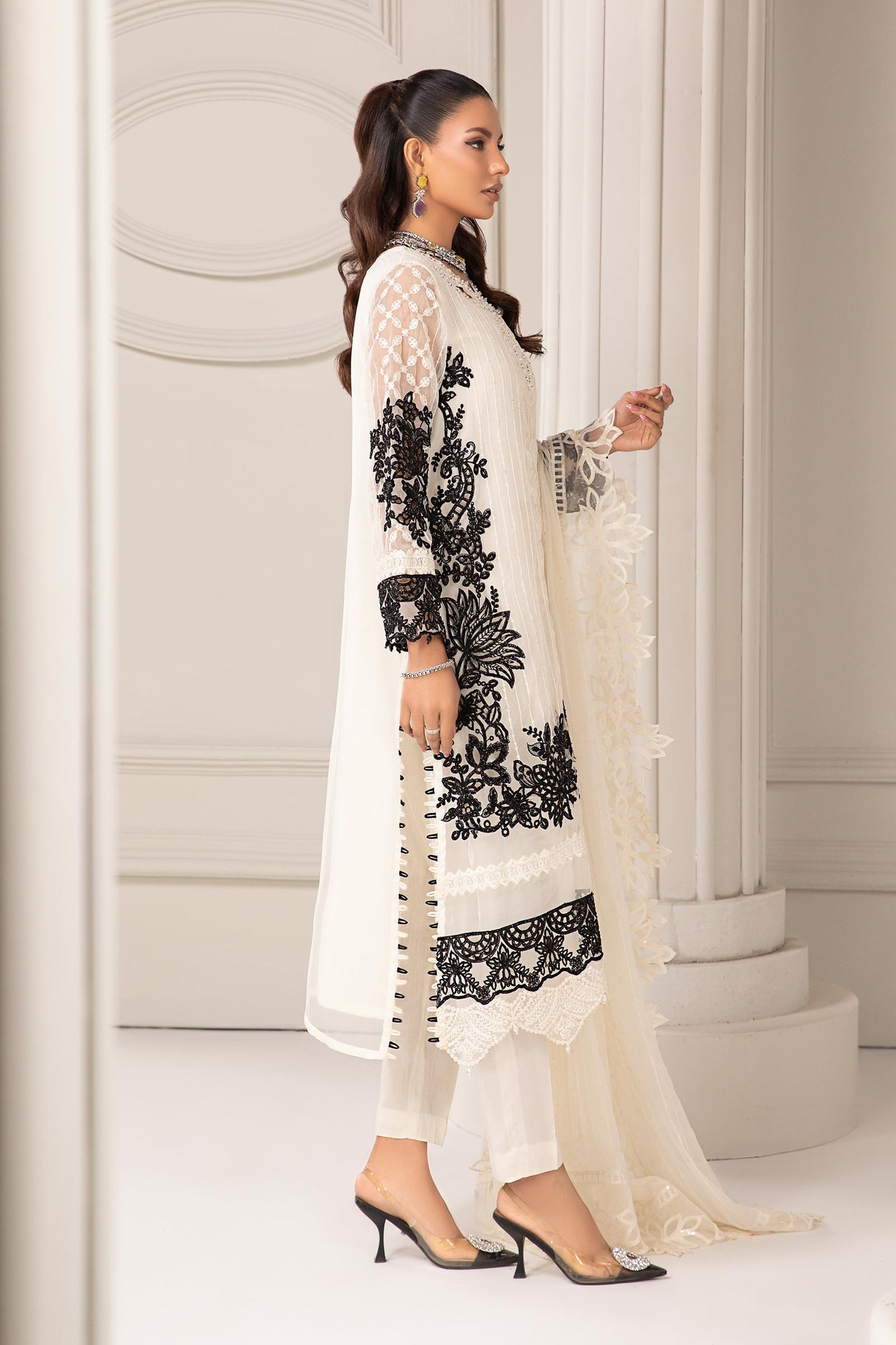 3 PIECE EMBROIDERED ORGANZA SUIT | SF-EF24-17