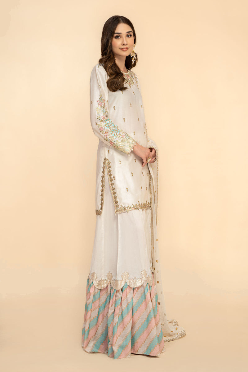 Suit Ivory and Gold CSS-508