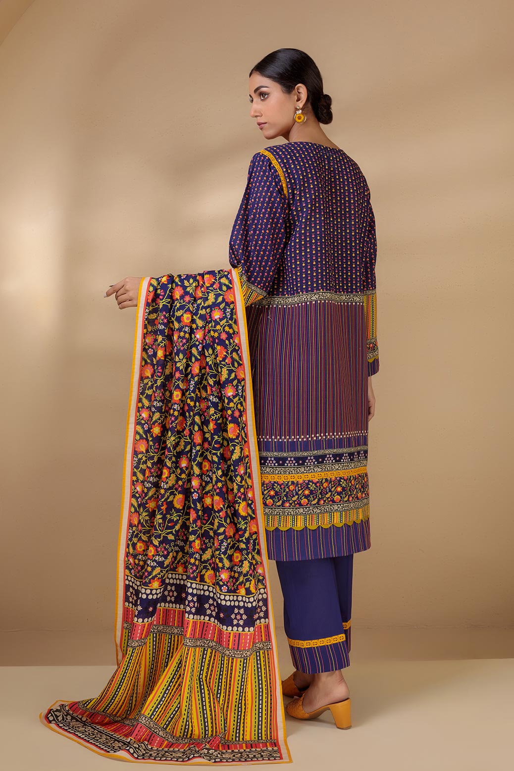 BLUE-KHADDAR-SUIT (AWO223P17)