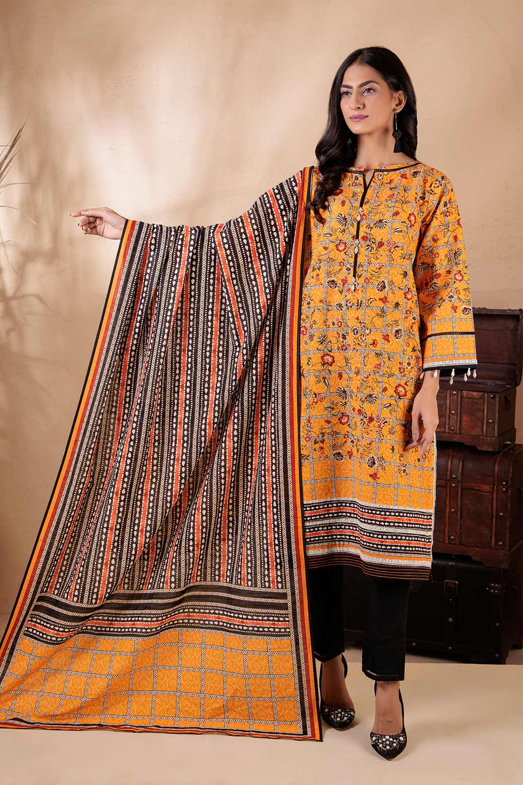 YELLOW-KHADDAR-SUIT (AWO223P50A)