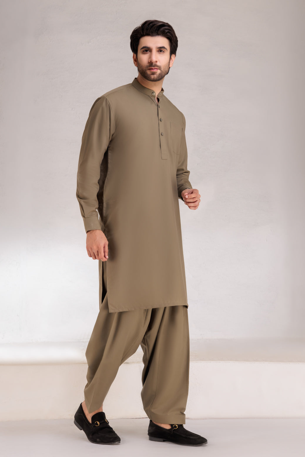 OLIVE-BLENDED-SHALWAR SUIT (GSBB22-009)