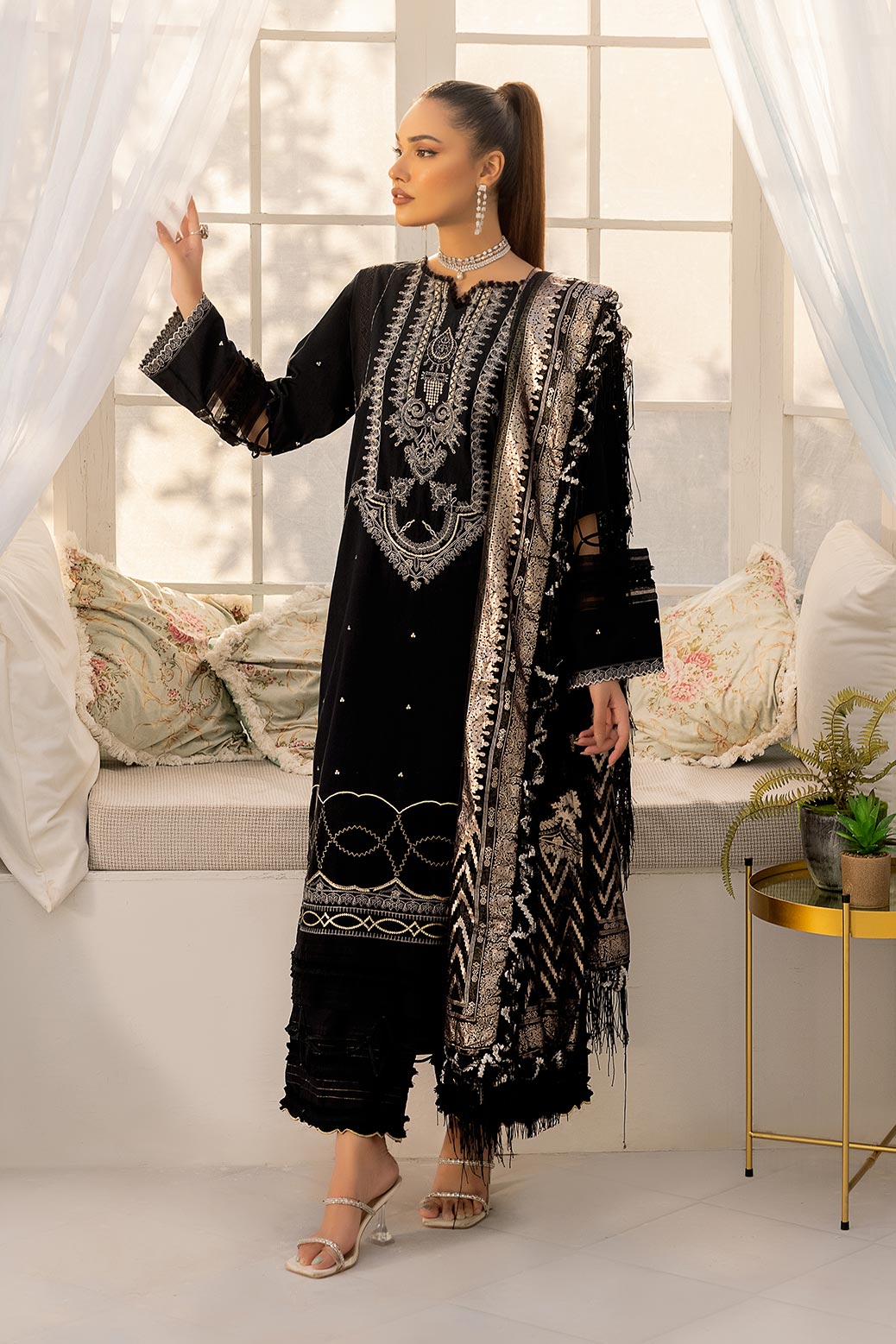 BLACK-CAMBRIC-SUIT  3-PIECE (HV2C223P01)