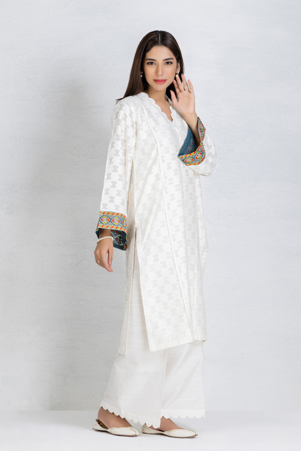 WHITE-JACQUARD-SUIT (PWS222P03)