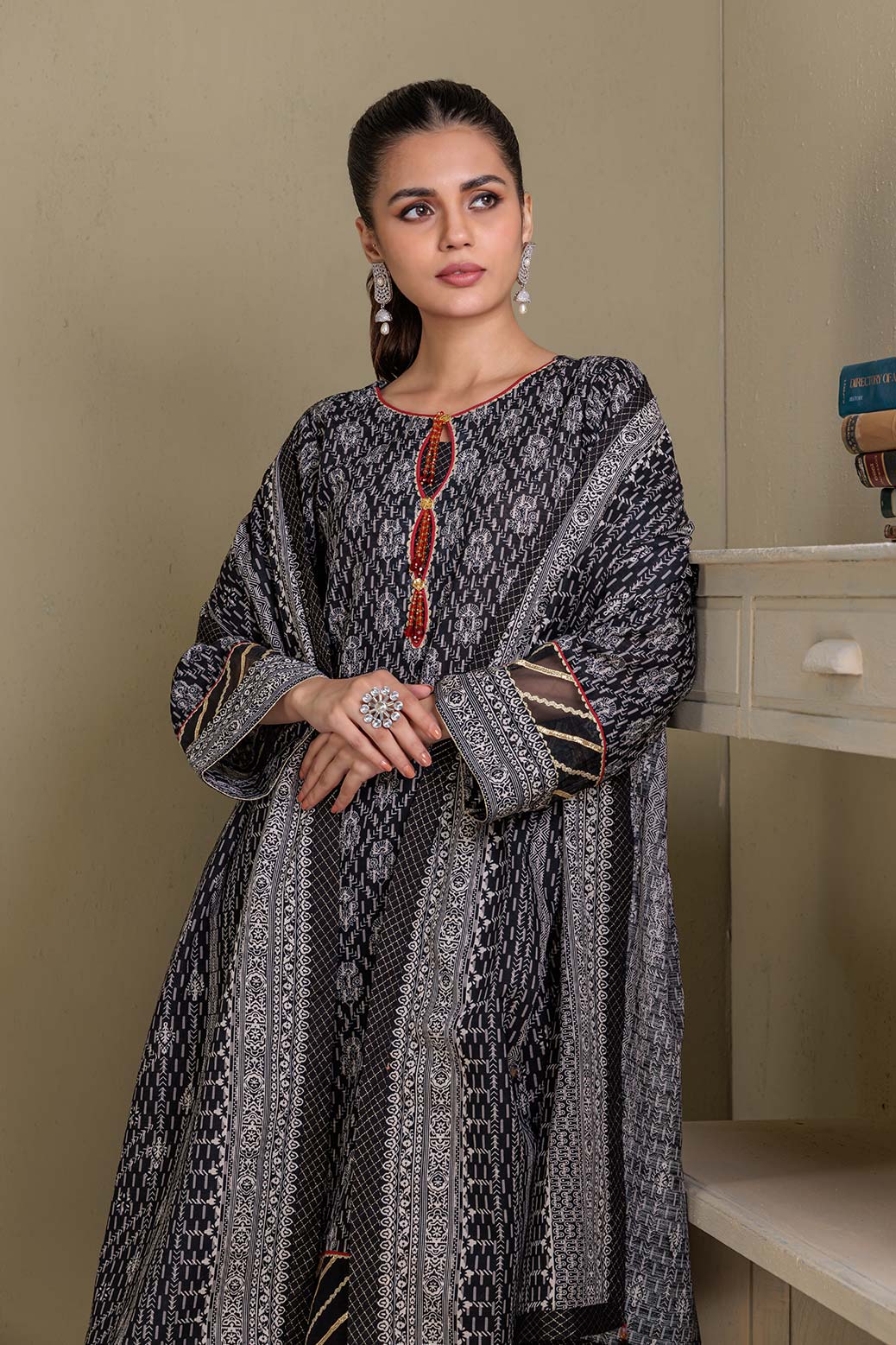 BLACK-KHADDAR-SUIT (WSS223P02)